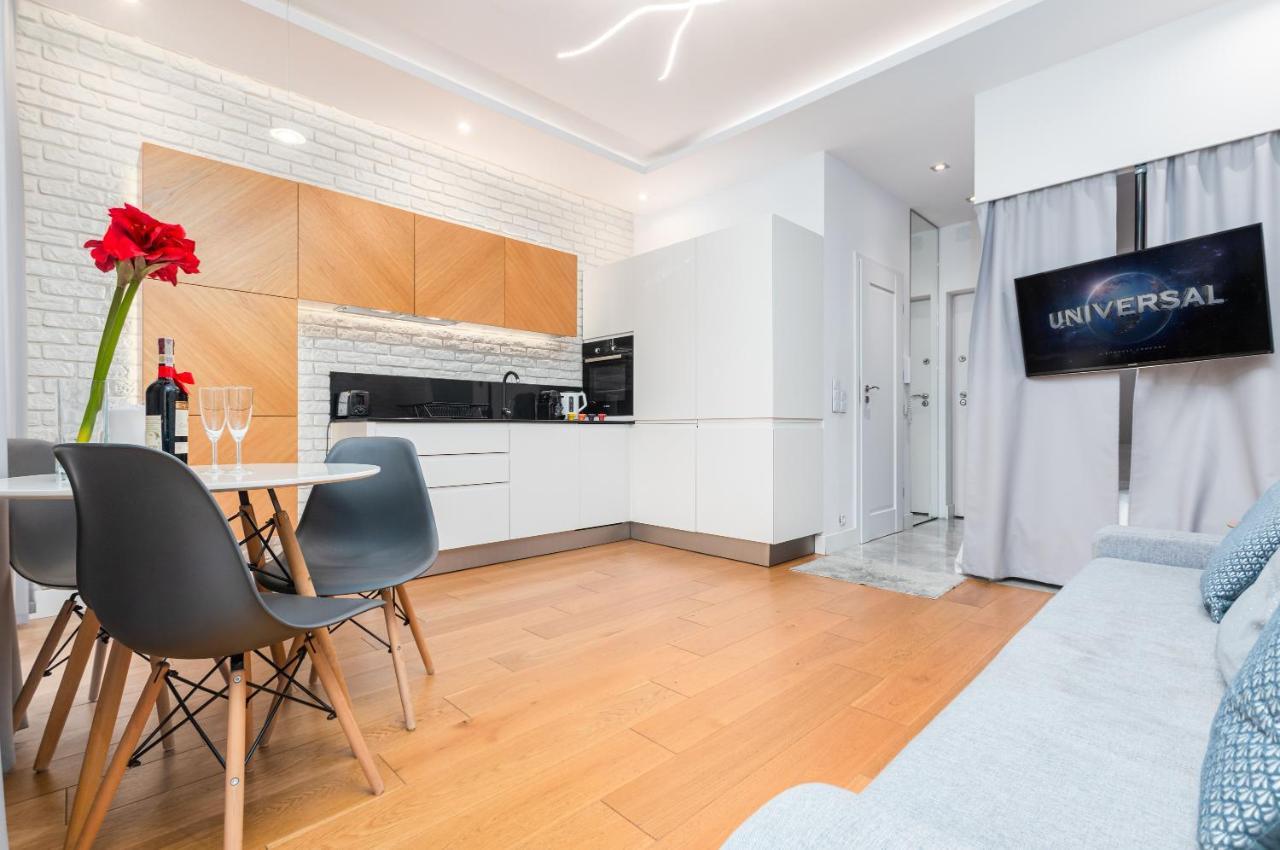 Piekna Apartament By Your Freedom Warsawa Bagian luar foto